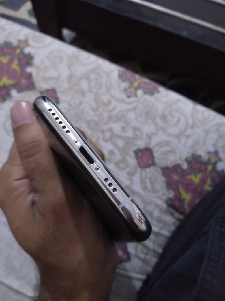 Apple iPhone XS For Sale