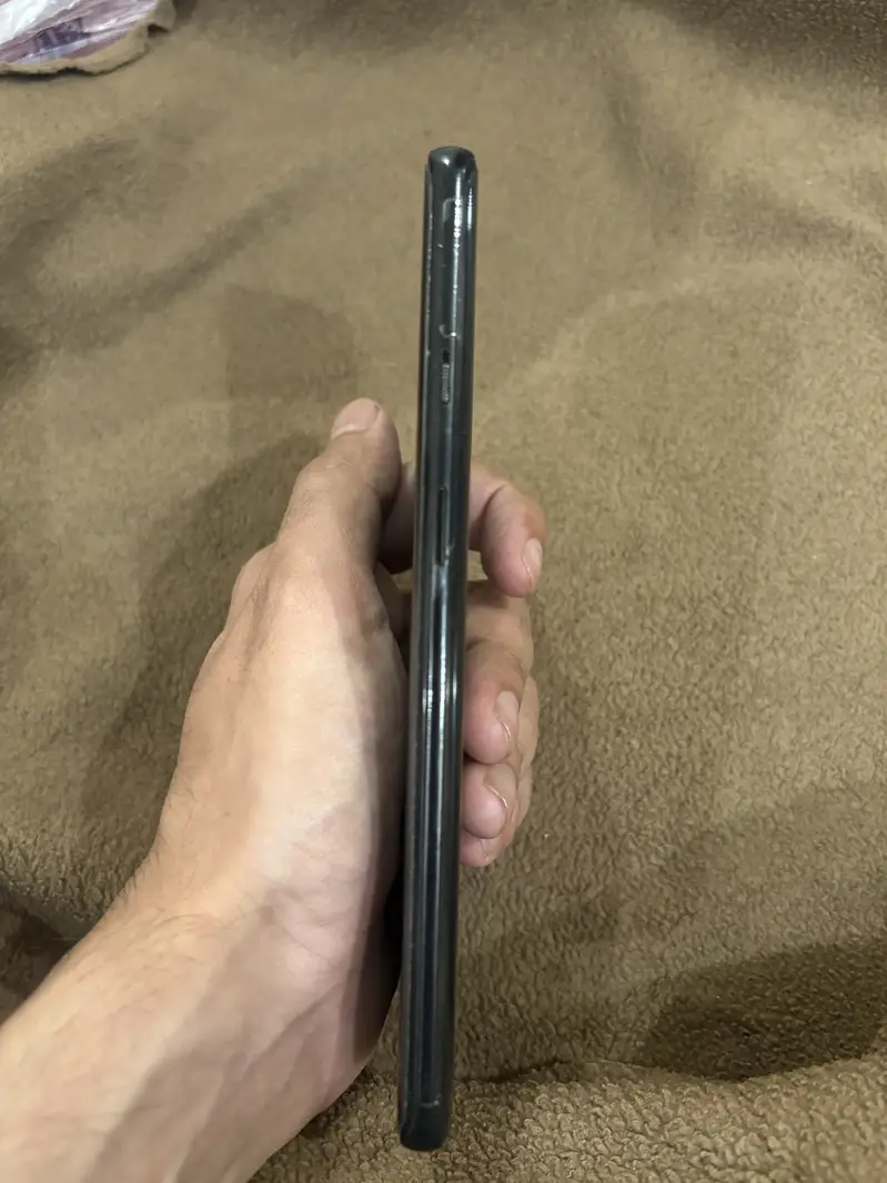 OnePlus 8 5G UW (Verizon) For Sale