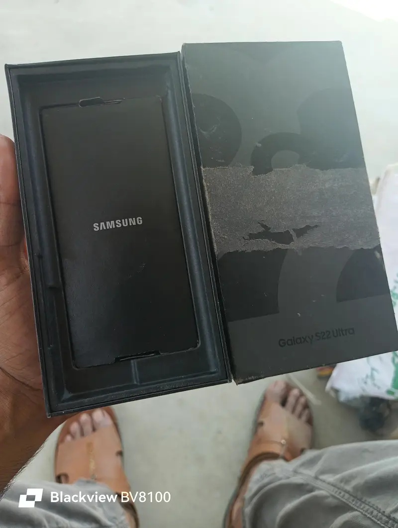 Samsung Galaxy S22 Ultra 5G For Sale